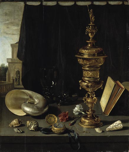 Stilleben mit hohem goldenen Pokal van Pieter Claesz