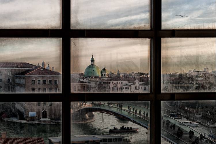 Venice Window van Roberto Marini