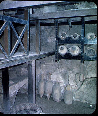 Interior of a shop with amphorae, from the House of Neptune and Amphitrite (photo) van Roman 1st century AD