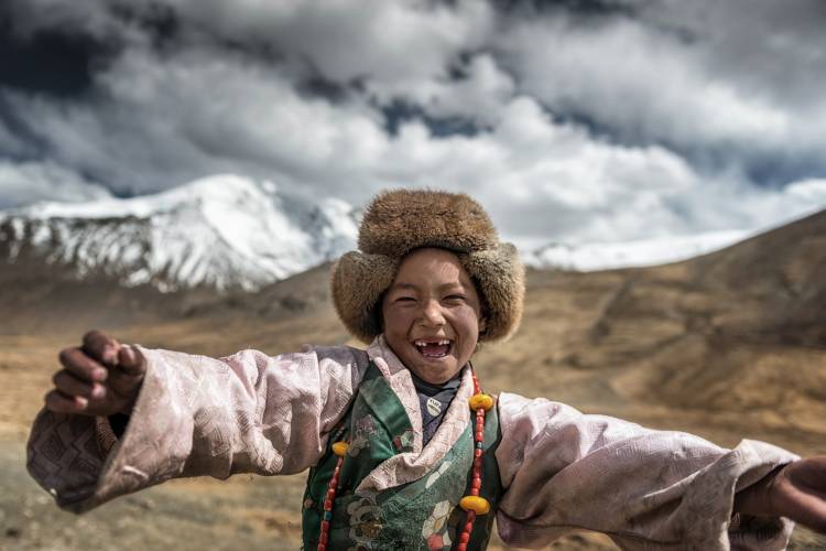 Smile {Tibet} van Sarawut Intarob