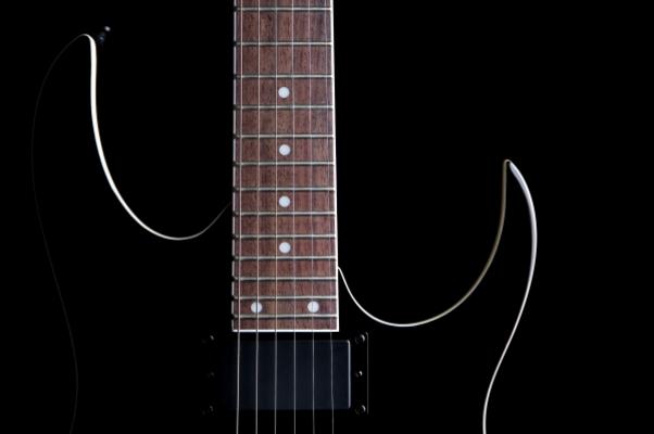 electric guitar silhouette isolated on b van Sascha Burkard