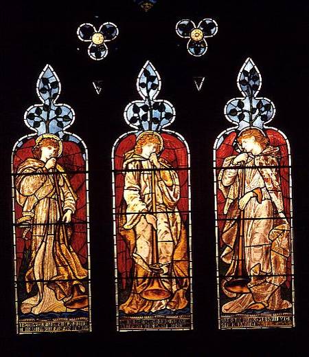 Three Trumpeting Angels, south aisle window, made by Morris, Marshall, Faulkner and Co. van Sir Edward Burne-Jones