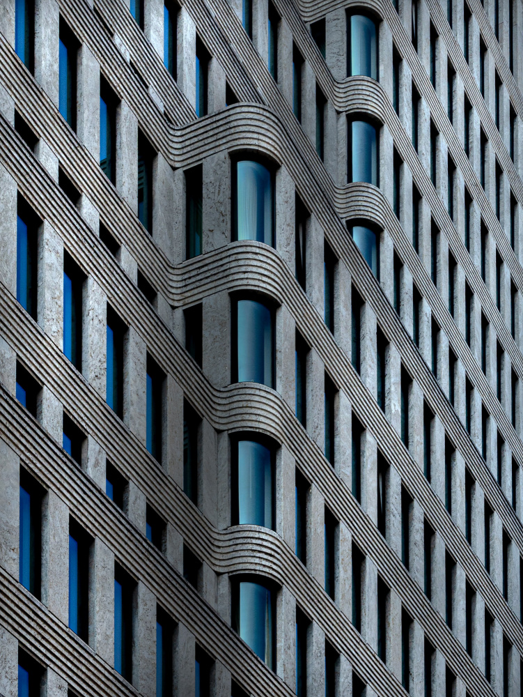 curvaceous facade van Stephan Rückert