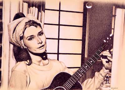 Audrey Hepburn speelt gitaar