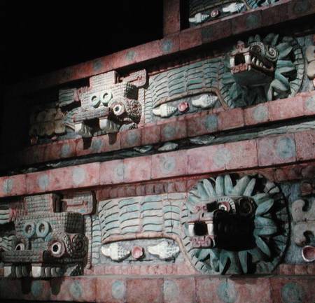 Reproduction of the Temple of Quetzalcoatl van Teotihuacan