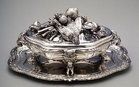 Tureen with Lid and Stand