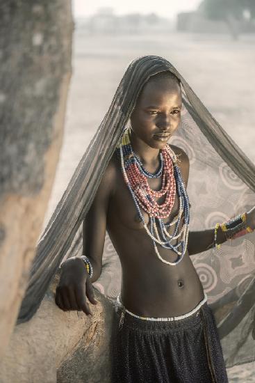Beauty in a tribes girl