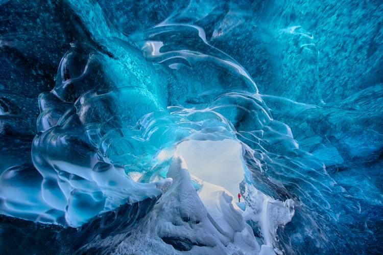 The ice cave van Trevor Cole