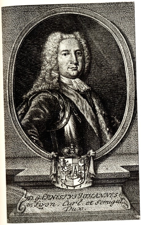 Portrait of Ernst Johann von Biron (1690-1772), Duke of Courland and Semigallia and regent of the Ru van Unbekannter Künstler