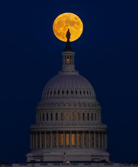 Moon Rise at Washington Capital