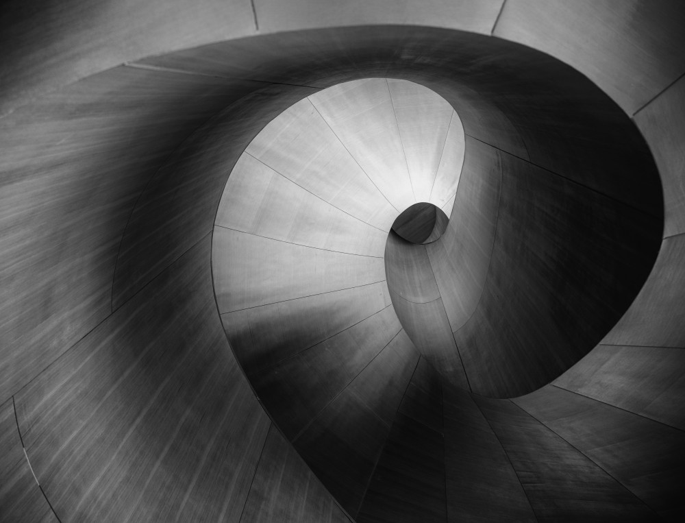 Staircase in black and white van Yanyan Gong