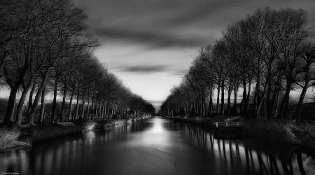 Flanders canals are charged with magic