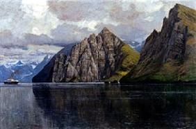 Nordlandfjord mit einem Dampfschiff
